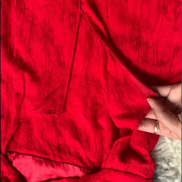 Red Dress - Picture 6 of 11